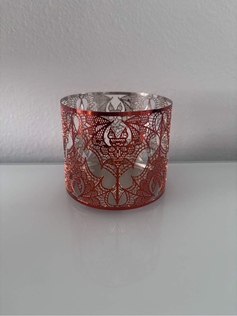 New Bath and Body Works Halloween Lace 3 wick Candle Holder Orange Bat Metal - Picture 3 of 5